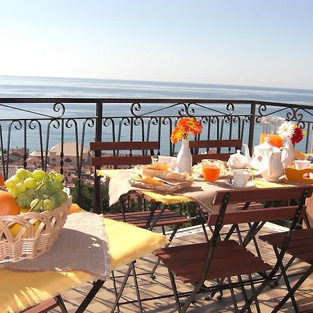 Pietra Preziosa Bed & Breakfast Pietra Ligure Kültér fotó