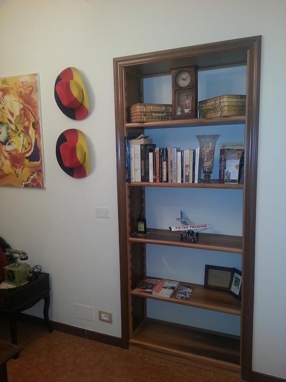 Pietra Preziosa Bed & Breakfast Pietra Ligure Szoba fotó