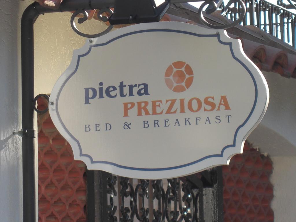 Pietra Preziosa Bed & Breakfast Pietra Ligure Kültér fotó